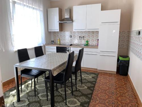 Nada Apartments