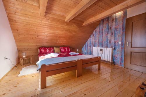 Vila Carmen, Mrkopalj,sunger 57