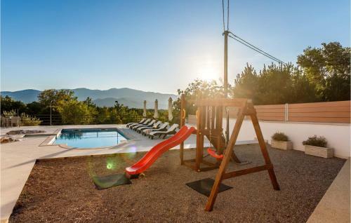 Awesome Home In Nova Sela With 4 Bedrooms