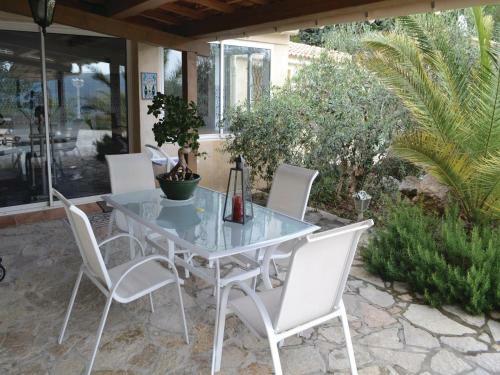 Holiday Home La Lezardiere