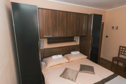 Bed And Breakfast Rooms Sandalj