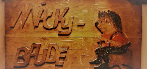 M�cky Baude