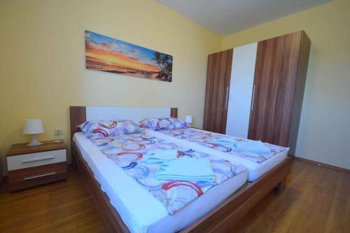 Apartment In Omisalj/insel Krk 13339