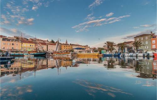Beautiful Apartment In Mali Losinj With Wifi