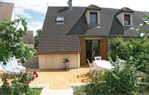Holiday Home Mesnil St Pere Cottages de Port