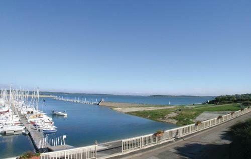 Holiday Home Mesnil St Pere Cottages de Port
