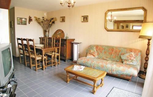Holiday Home Mesnil St Pere Cottages de Port