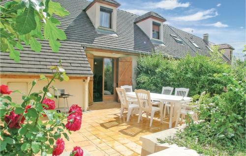 Holiday Home Mesnil St Pere Cottages de Port
