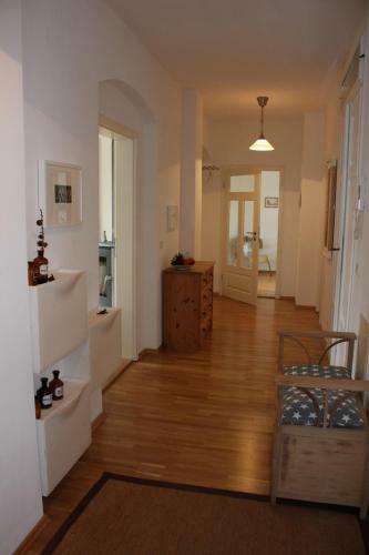 Apartamento Traumhafte Etagenwohnung In G�nderzeitvilla