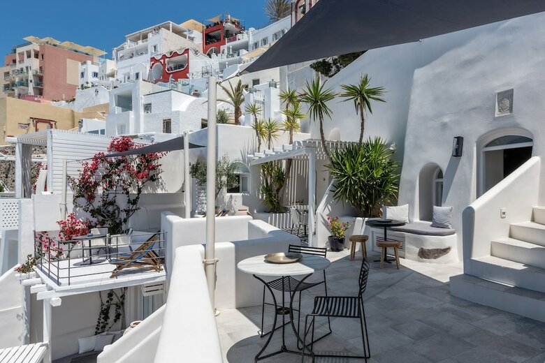 Apartamentos Porto Fira Suites