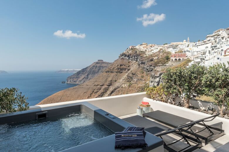 Apartamentos Porto Fira Suites