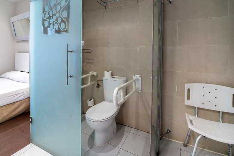 Hotel Petit Palace Triball