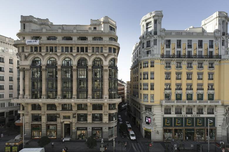 Hotel Petit Palace Triball