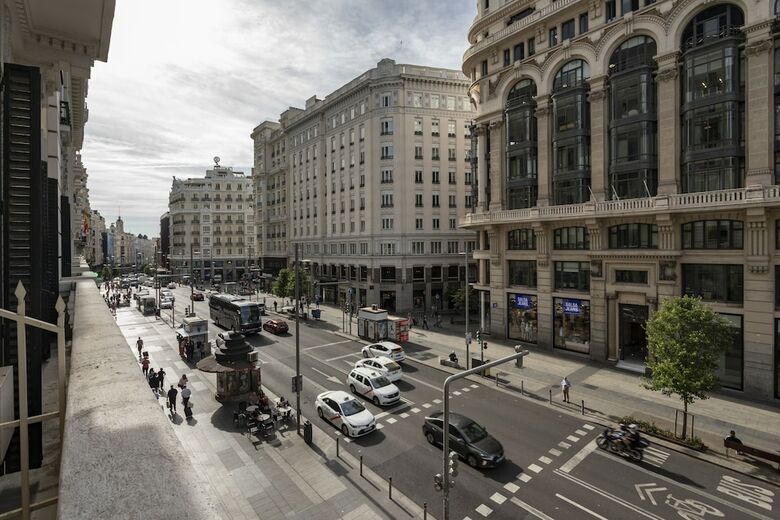 Hotel Petit Palace Triball