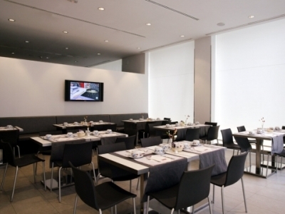 Hotel Petit Palace Triball