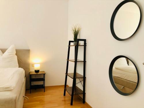 Helles 2 Raum Apartment Mit Eigener Terrasse Dresden Altstadt
