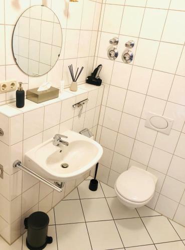 Helles 2 Raum Apartment Mit Eigener Terrasse Dresden Altstadt