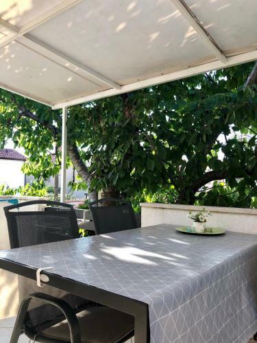 Apartamentos Corinne Garden Residence