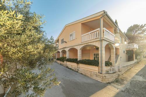 Apartmani Toni