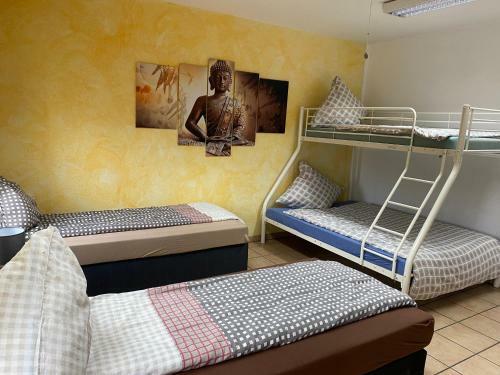 Apartments Rhona I Und II Neunkirchen City