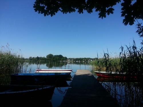 M�rchenh�tte Am Wald Und See