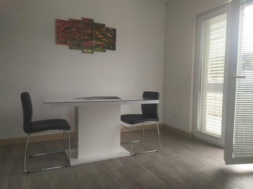 Hostal Apartments Villa Hadria