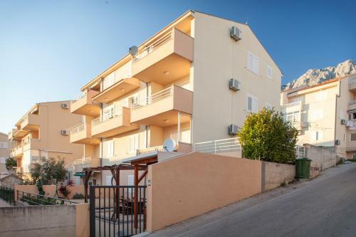 Studio Apartment Tia