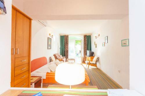 Hostal Green Garden Rooms & Apartments
