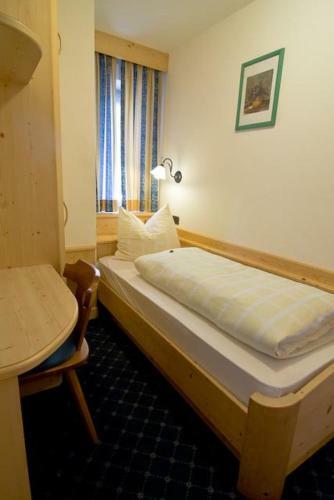 Hotel Pension Enzian