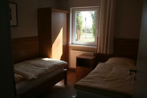 Hostal Pension Am Sundh�user See