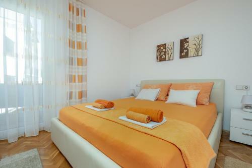 Apartmani Mei? Pirovac