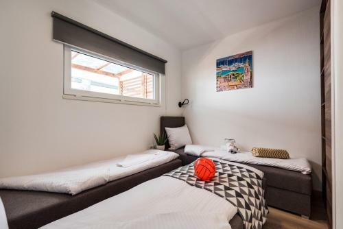Hotel Mobile Home Pirovac 30