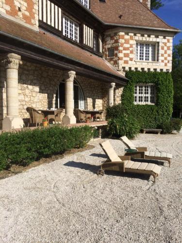 Bed & Breakfast Manoir De Beaumarchais