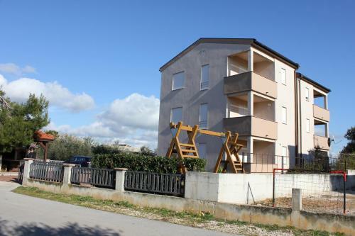 Luka Apartman Pako?tane