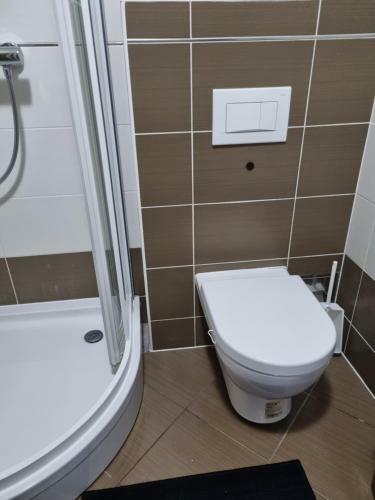 Luka Apartman Pako?tane
