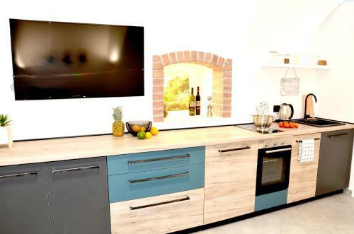 Studio Apartment Surf By The Sea