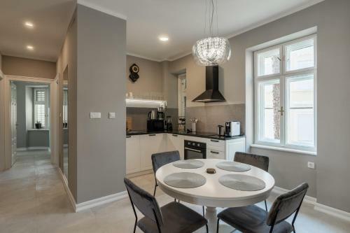 Apartamento Luxury Peitho Residence