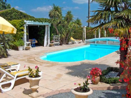 Holiday Home R Gd Communal Ludon Medoc