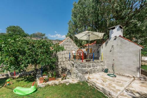 Villa Jj