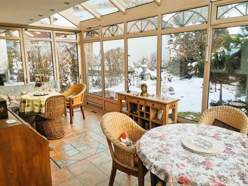 Apartamento Konstanzer Bergblick Mit Wintergarten