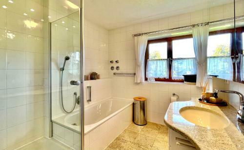Apartamento Wundersch�ne Wohnung Mit Balkon Und Blick Auf Die Alpen