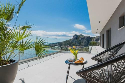 Luxurious Villa Ada; Hot Tub, Sauna, Gym, Pool