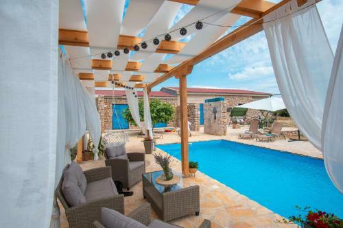 Opg Pelej? - Holiday House Powered By Solar Energy