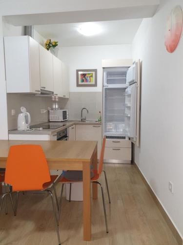 Apartments Ivan?i? 2