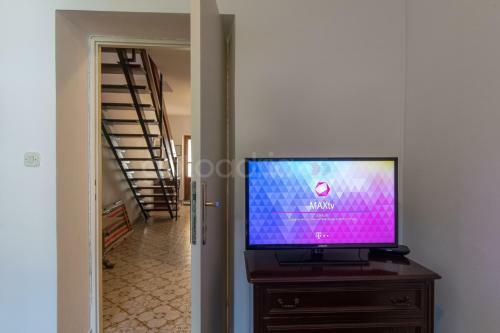 Seafront Apartment Mirta