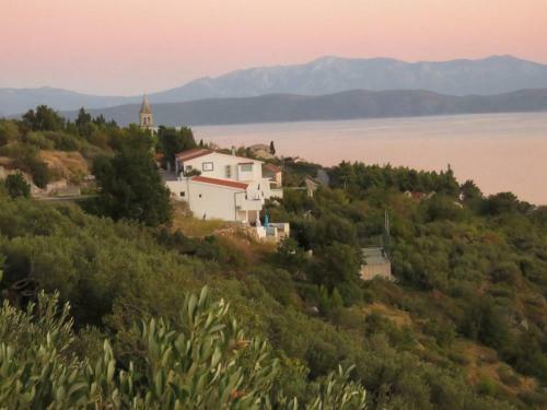 Villa Lea With Private Pool, Tennis Court And Mini Golf Course