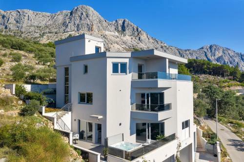 Luxury Apartments Diamond