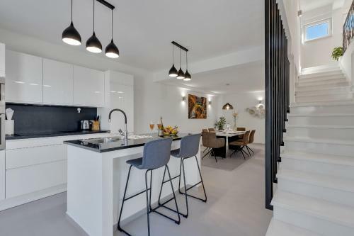 Luxury Apartments Diamond