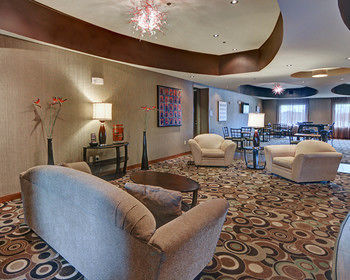 Hotel Comfort Suites Near Northeast Mall