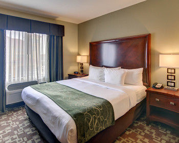 Hotel Comfort Suites Near Northeast Mall